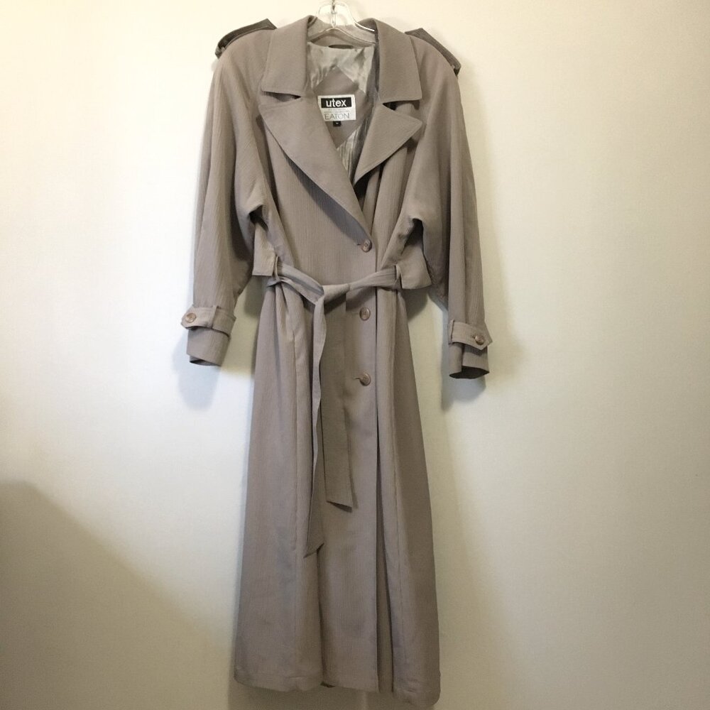 Vtg Eaton Utex Plisse Crêpe Belted Long Trench Coat 10 Made In Canada Taupe